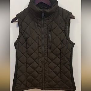 ANDREW MARC Quilted Puffer Vest